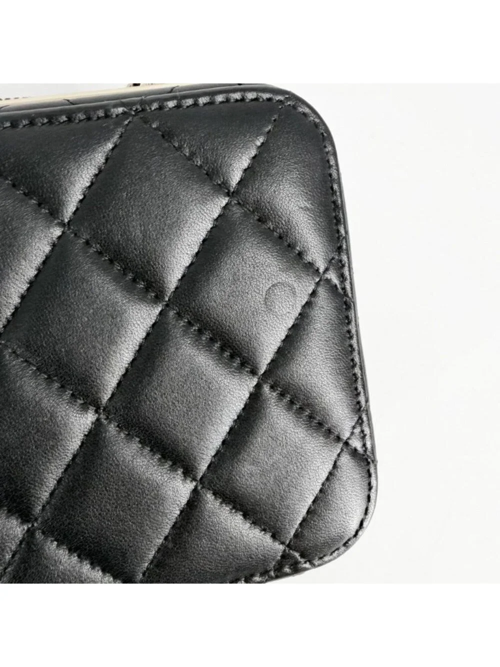 Chanel Shoulder Bag Quilted Mini Logo Chain Crossbody CC Small Lambskin Black